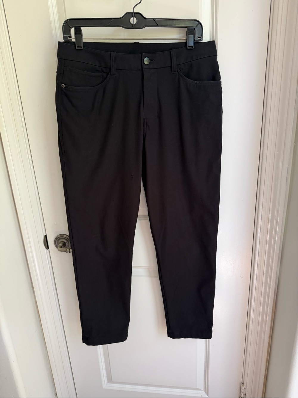 Lululemon Men's Black Slim Fit pants